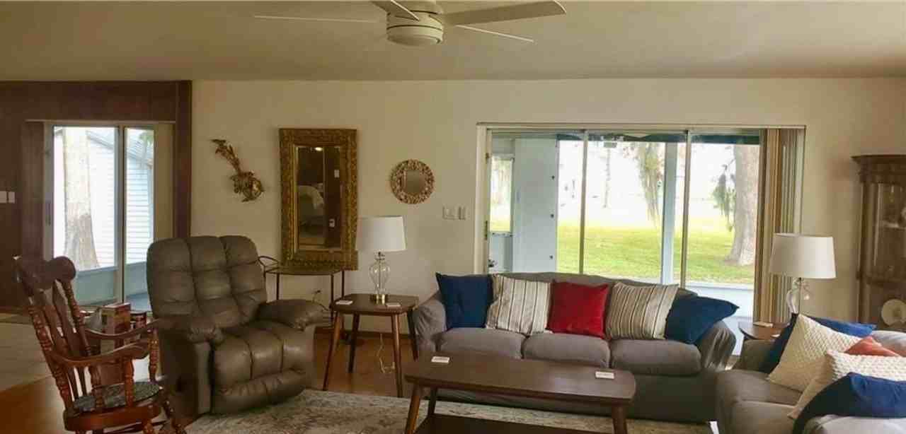 19 Windy Point Rd - Photo 4 of 14