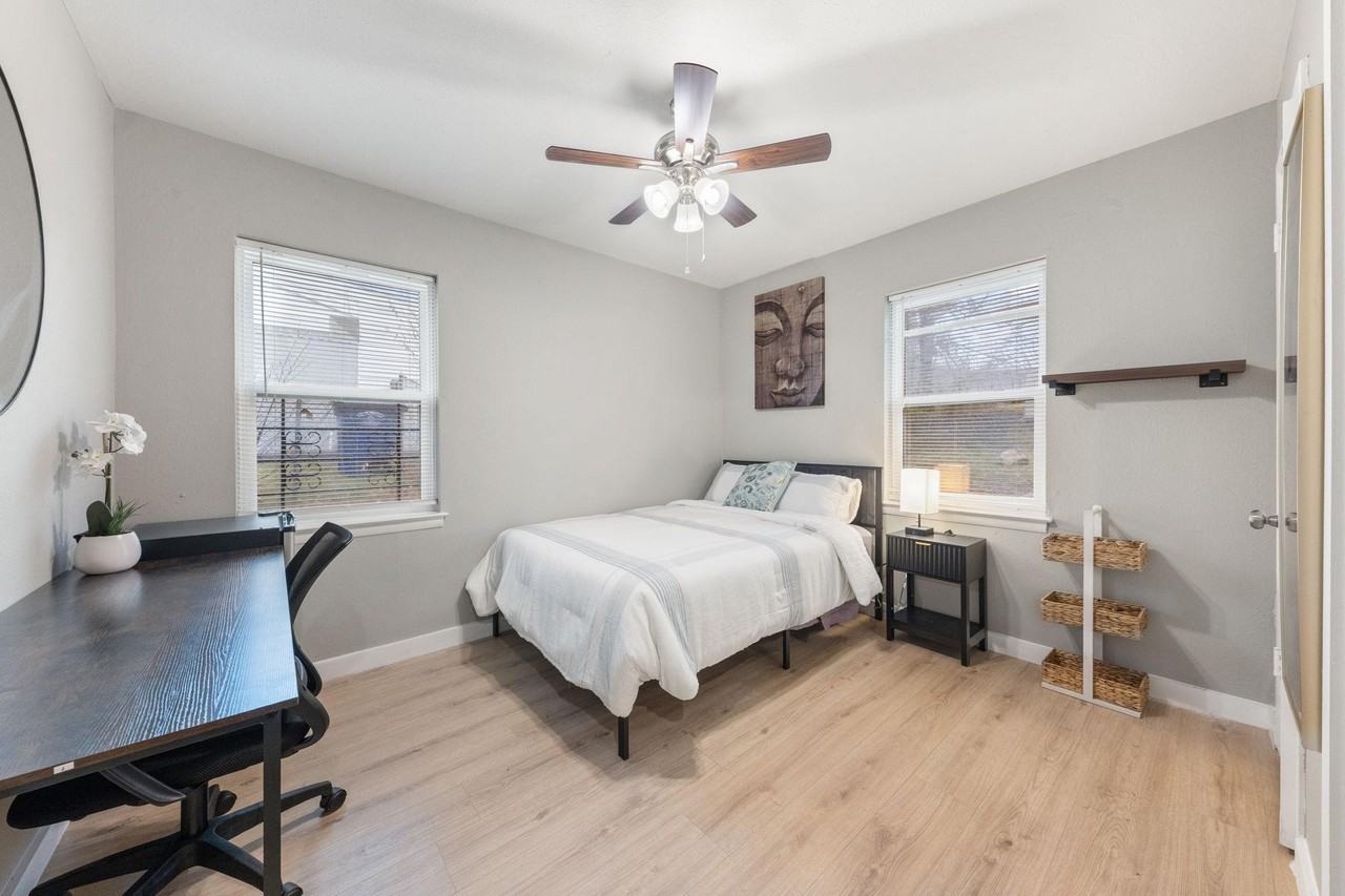 Golden Hills Dr - Photo 7 of 7