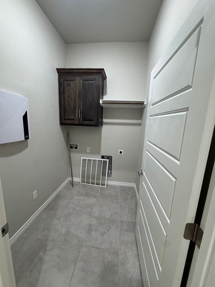 5209 Lamont Ave - Photo 7 of 16