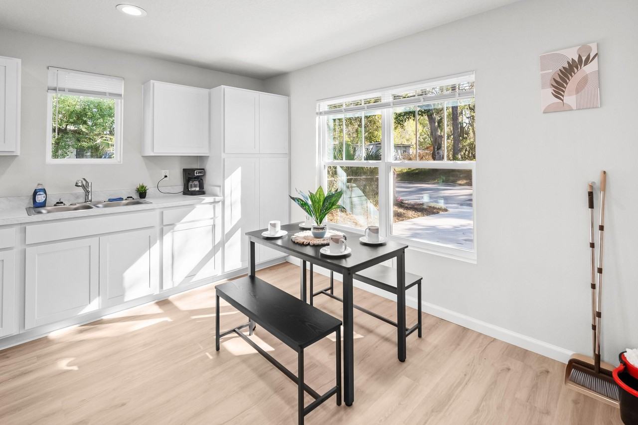 W 29th St - Photo 7 of 50