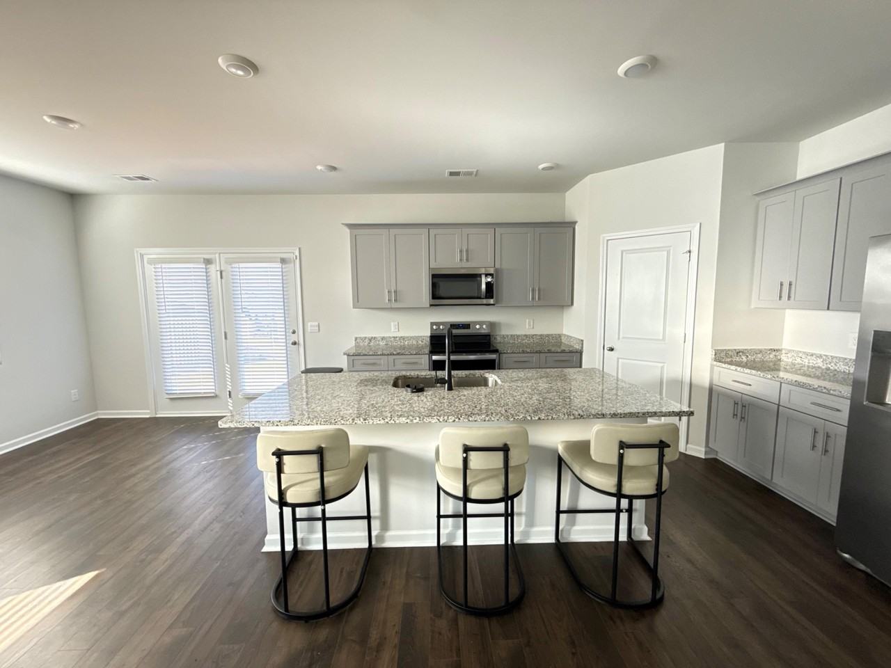 Colonel Ct - Photo 4 of 9