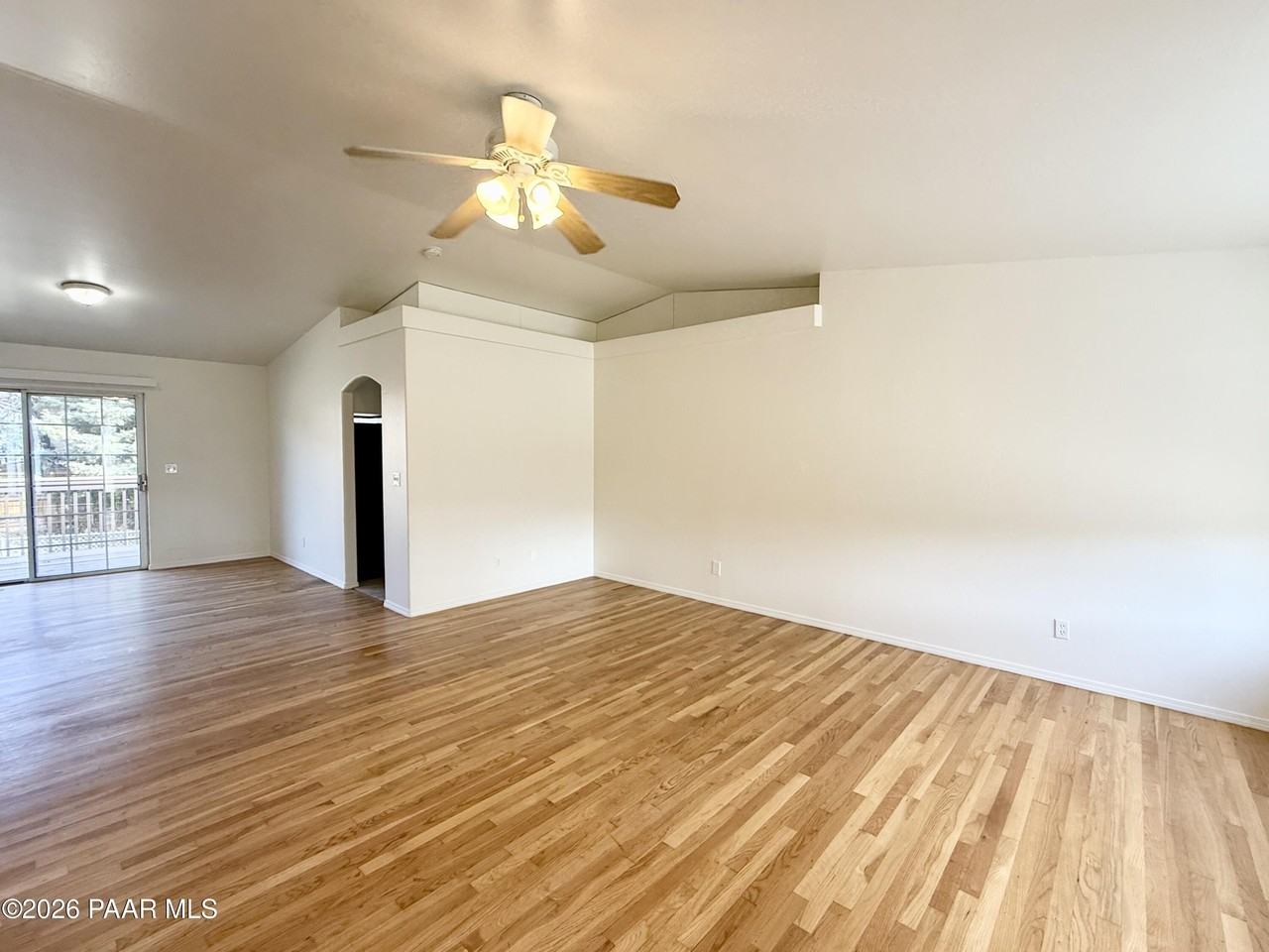 9490 E Catalina Dr Apt A #A - Photo 2 of 15