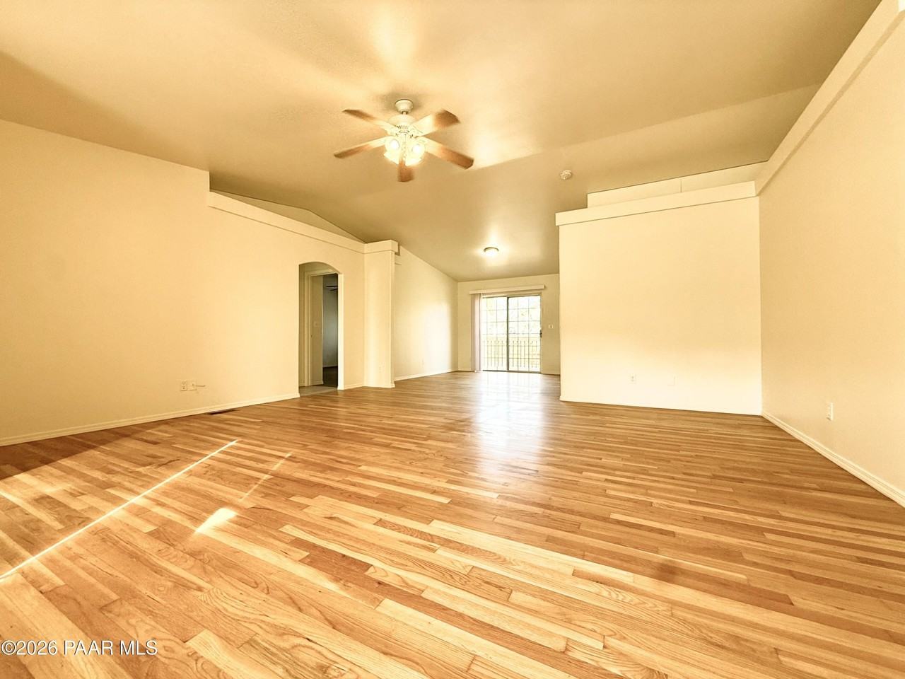 9490 E Catalina Dr Apt A #A - Photo 3 of 15