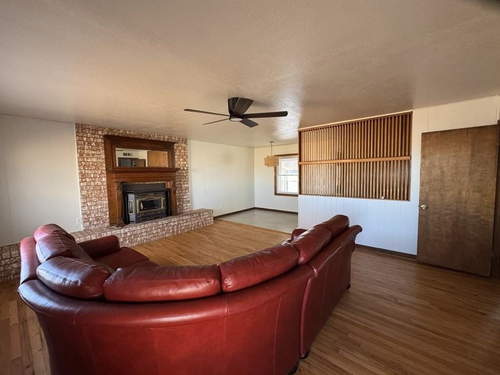 15187 N Pecan Ave - Photo 5 of 21