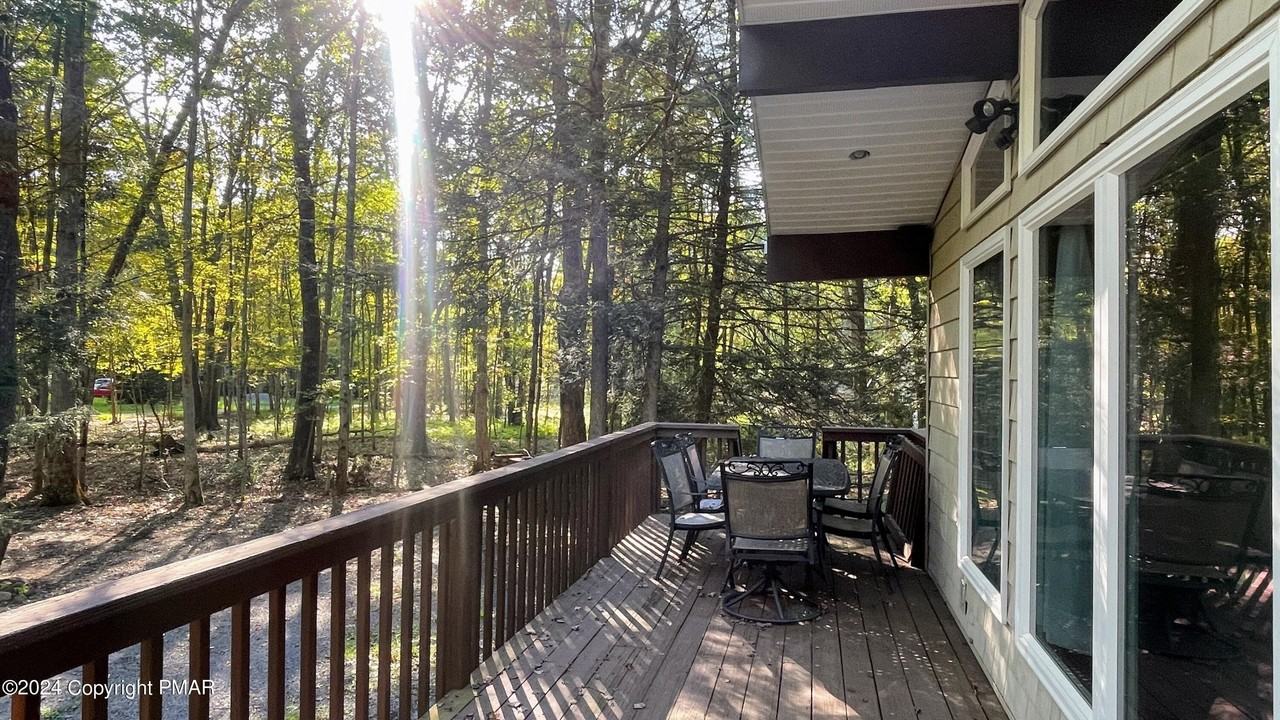 11 Hemlock Path - Photo 3 of 24