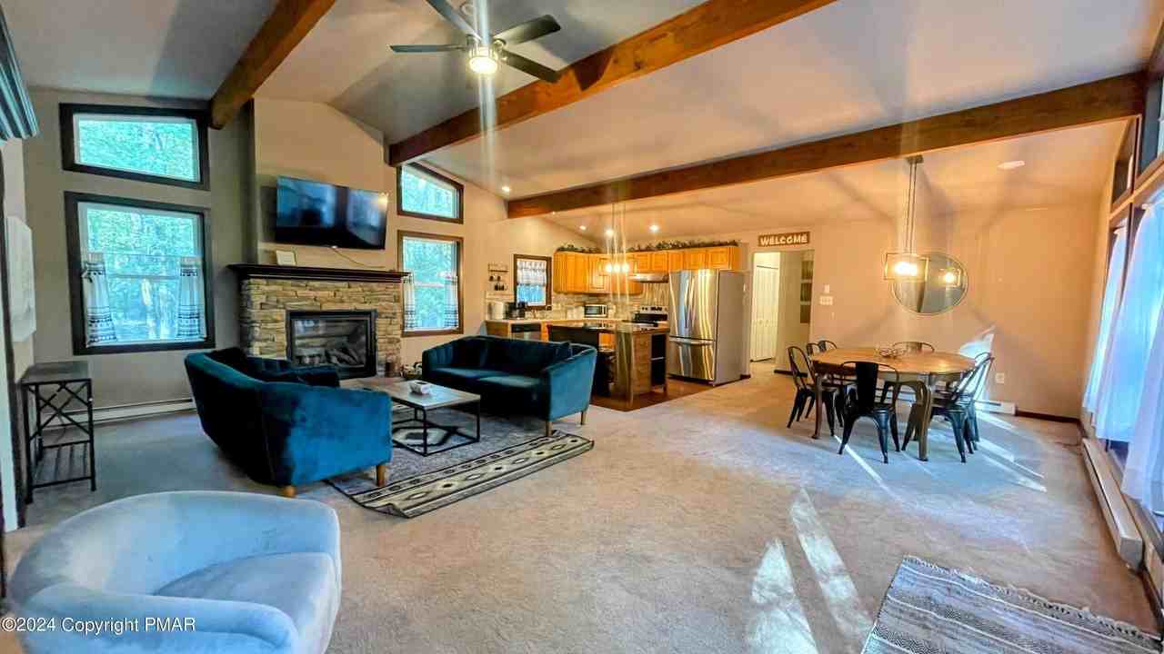 11 Hemlock Path - Photo 5 of 24