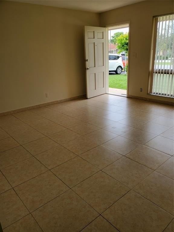 1911 Ne 56th St - Photo 2 of 17