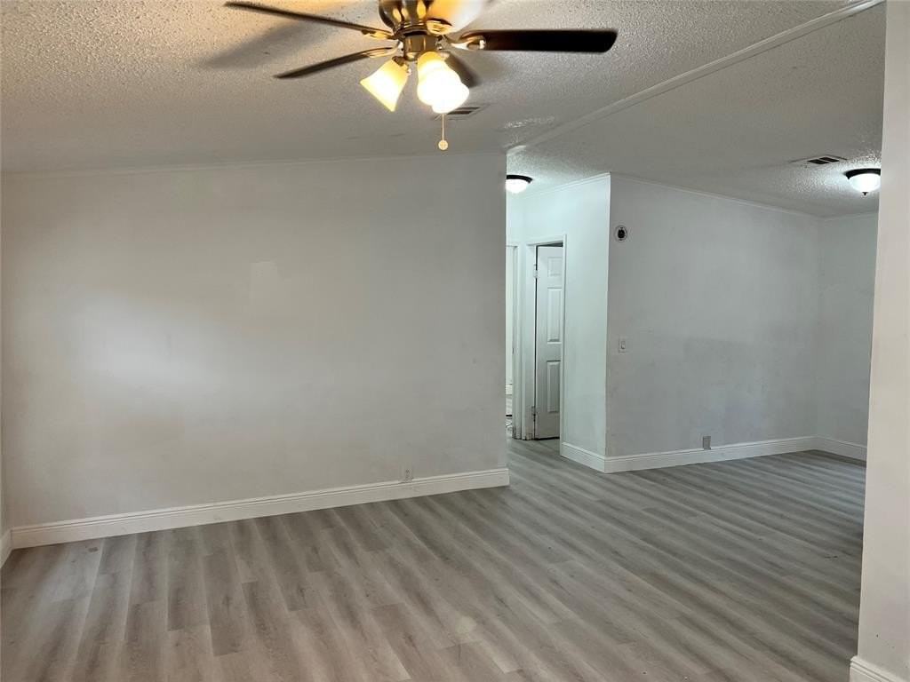 825 Sw 6th Ave - Photo 6 of 7