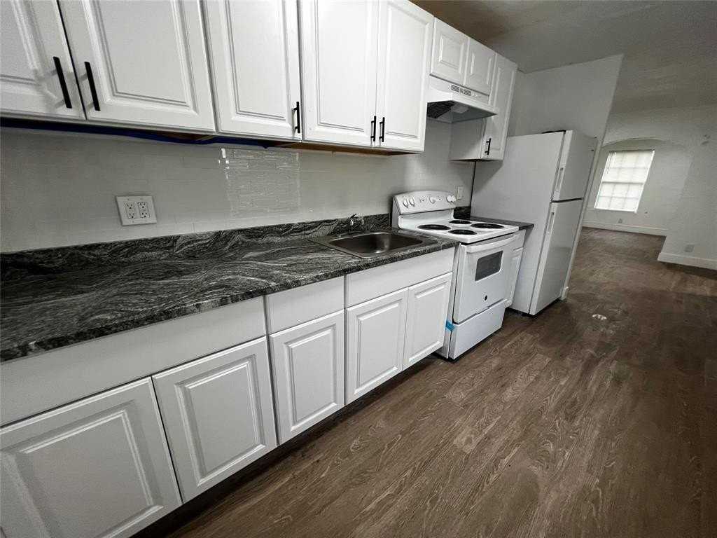 101 Nw 13th Ave - Photo 7 of 12