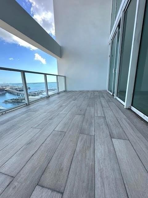 1040 Biscayne Blvd #3003 - Photo 2 of 11