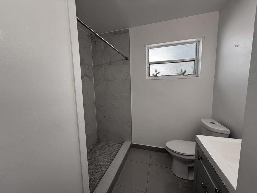 5321 Ne 18th Ave #4 - Photo 4 of 5