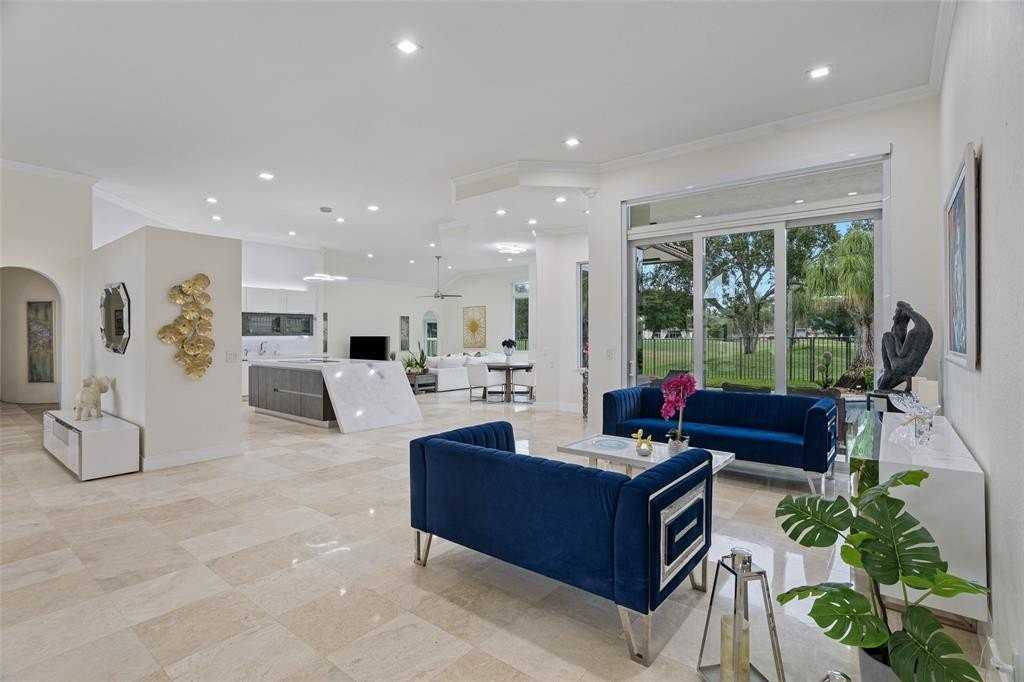 2534 Golf View Dr - Photo 4 of 47