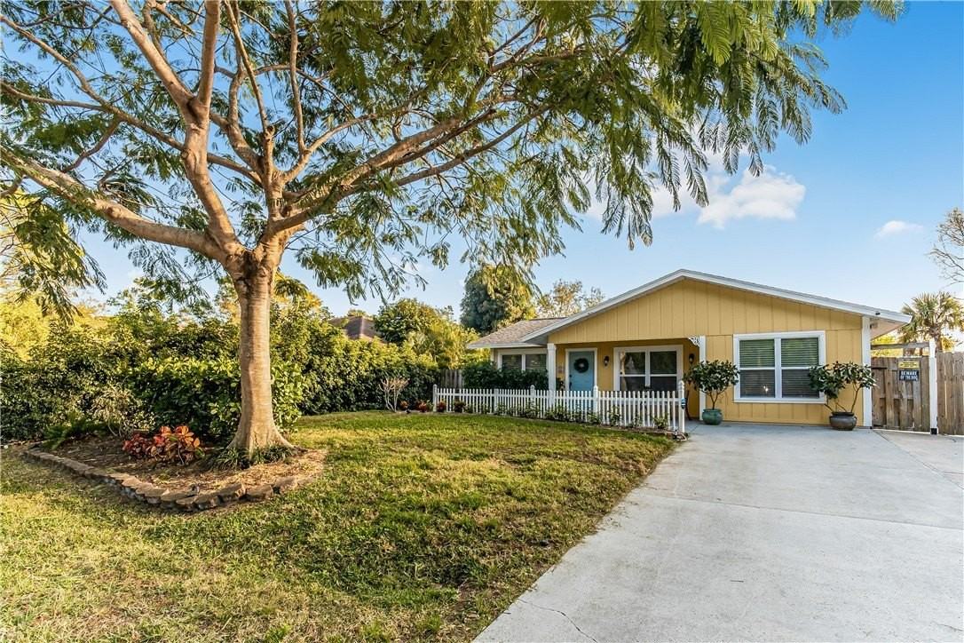 762 Bayharbor Ter - Photo 2 of 24