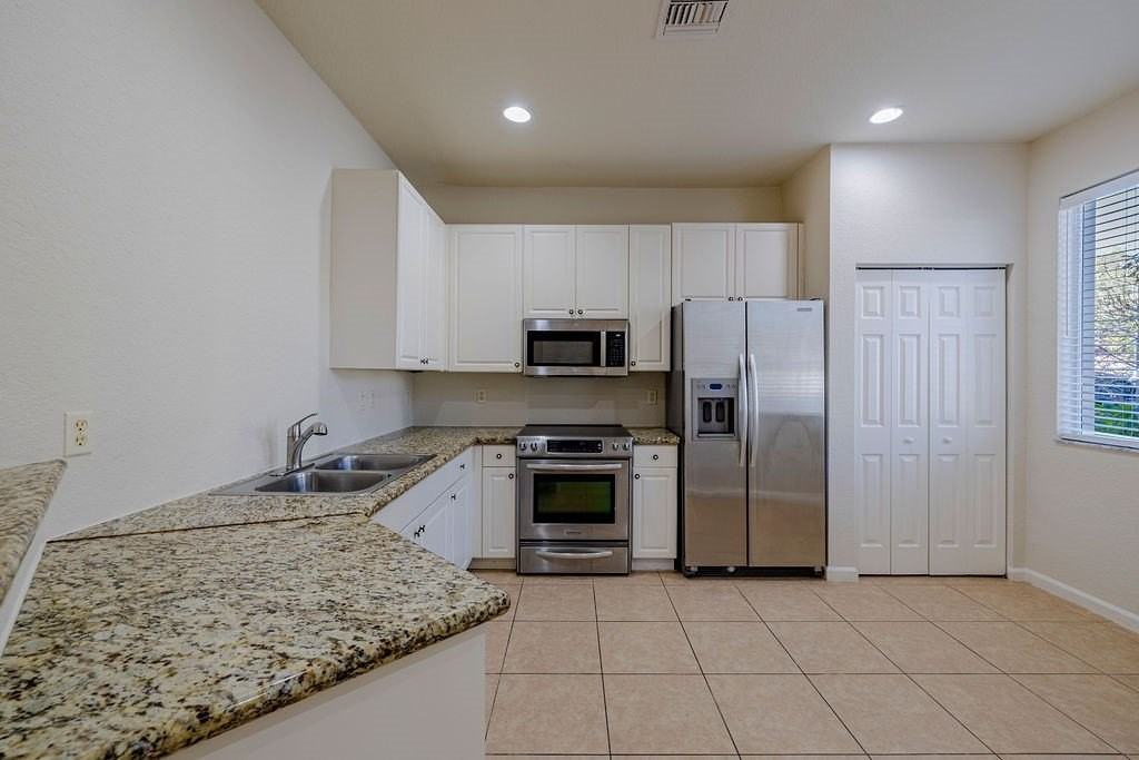 805 Middleton Dr Sw - Photo 4 of 32