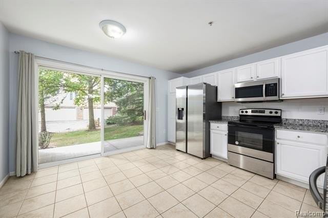 28139 Carlton Way Dr - Photo 7 of 16