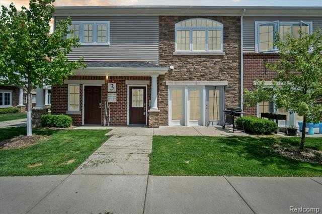 5662 Arbor Chase Dr #18 - Photo 2 of 26