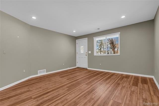 3320 Harvard Rd - Photo 3 of 18