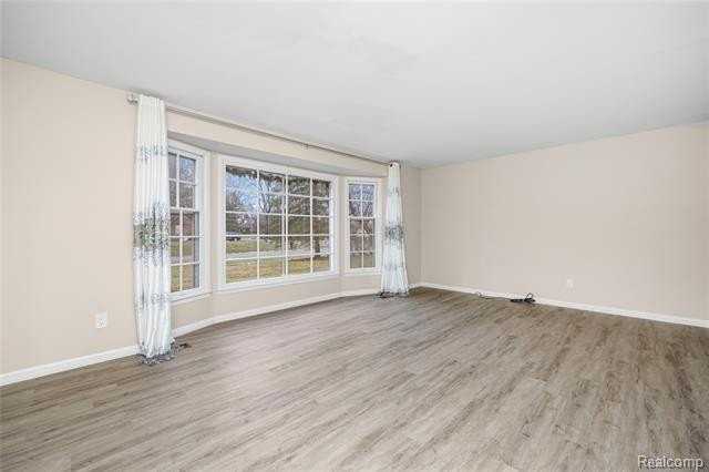 5738 Pebbleshire Rd - Photo 5 of 38