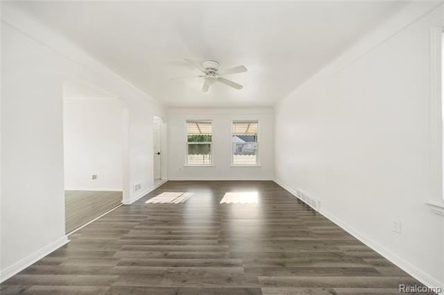 20258 Caldwell St - Photo 6 of 31