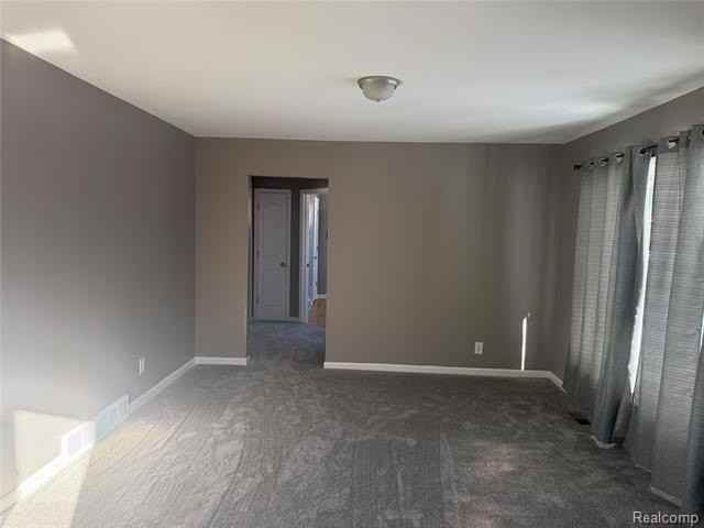 7970 Campbell St - Photo 4 of 18