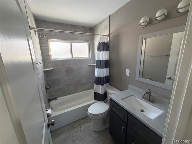 7970 Campbell St - Photo 6 of 18