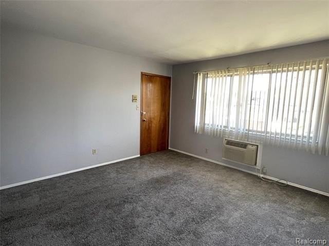 549 ELM Unit 7 Street - Photo 4 of 7