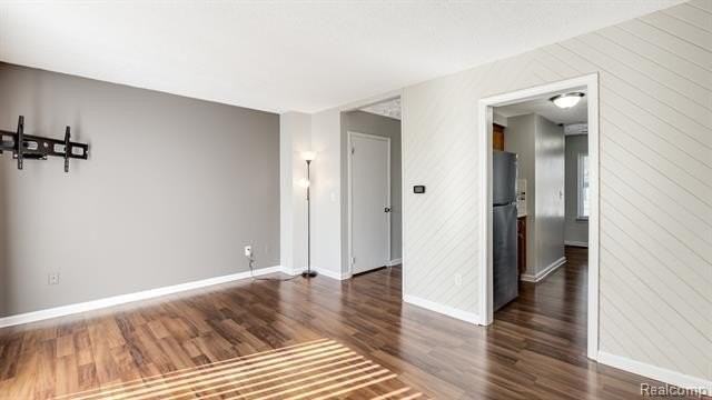 16996 Kingsbrooke Dr - Photo 3 of 29