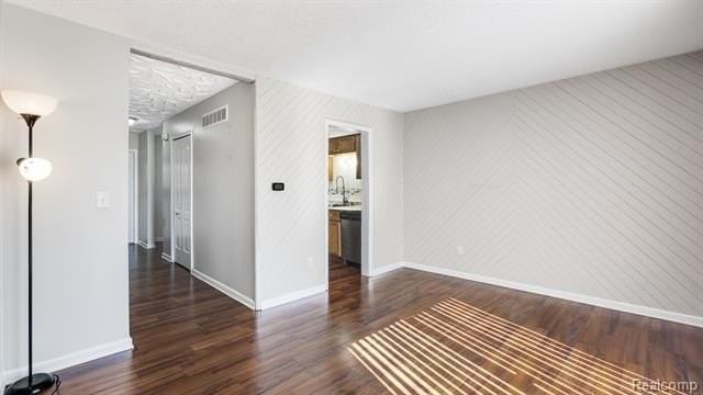 16996 Kingsbrooke Dr - Photo 7 of 29