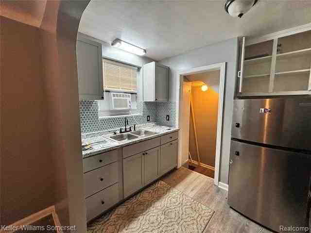 10595 Somerset Ave - Photo 5 of 13