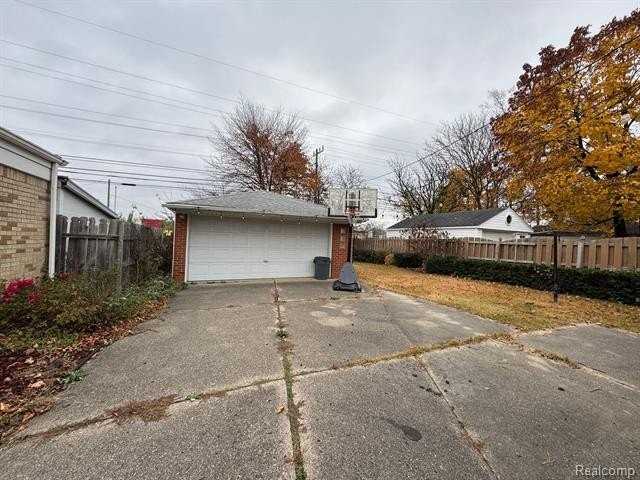 6922 Mayburn St - Photo 2 of 11