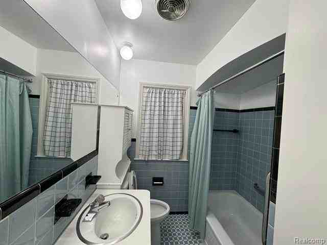 6922 Mayburn St - Photo 7 of 11