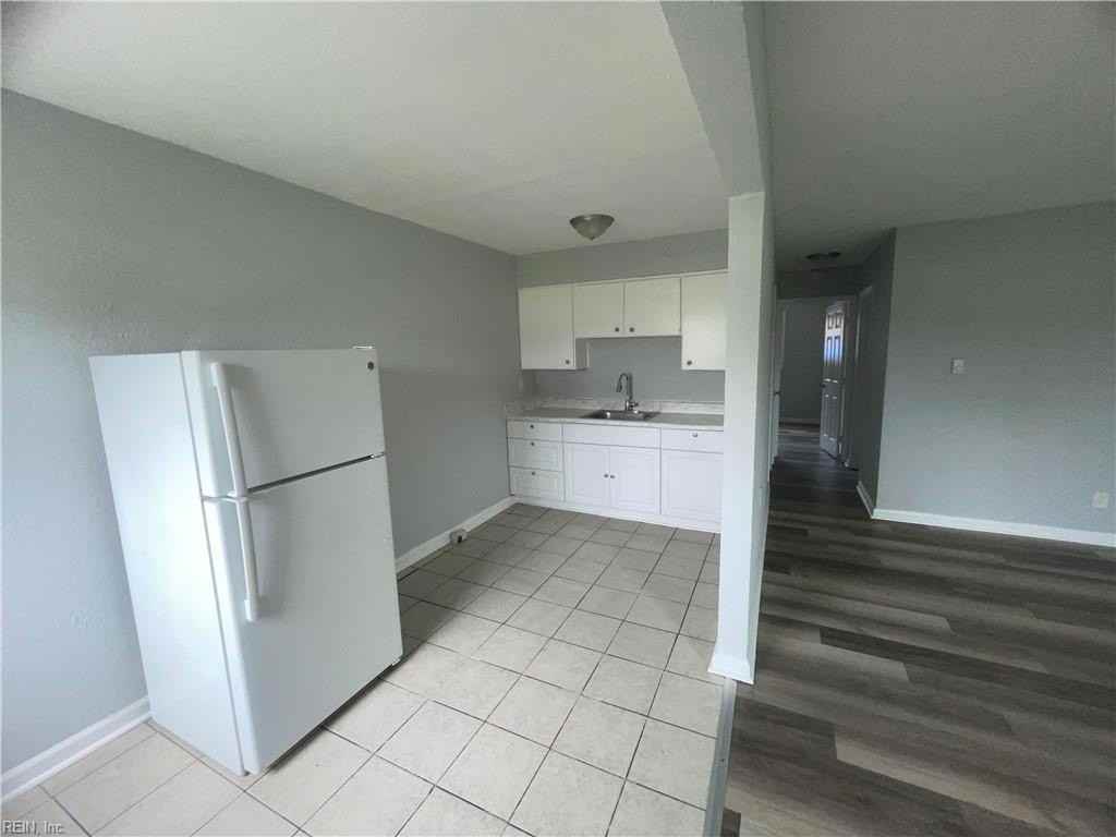 2500 Leo St #4 - Photo 4 of 9