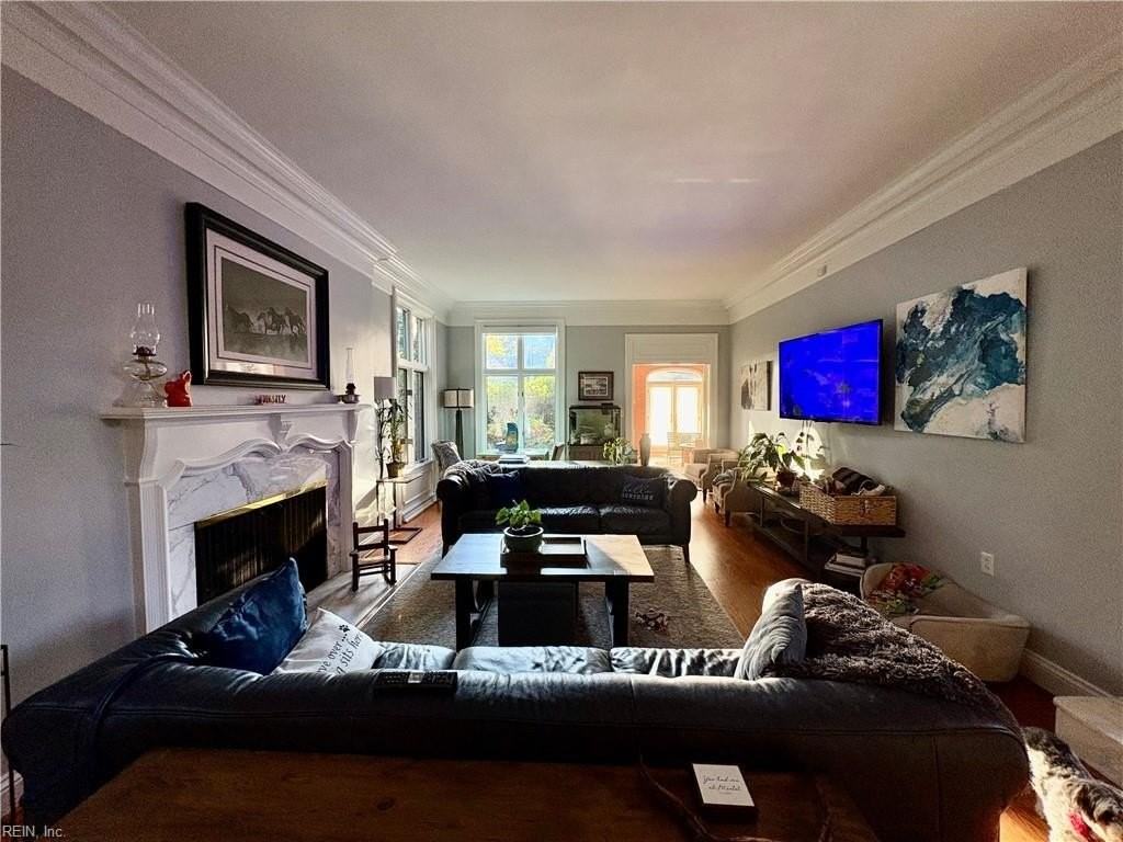 1423 Trouville Ave - Photo 6 of 40