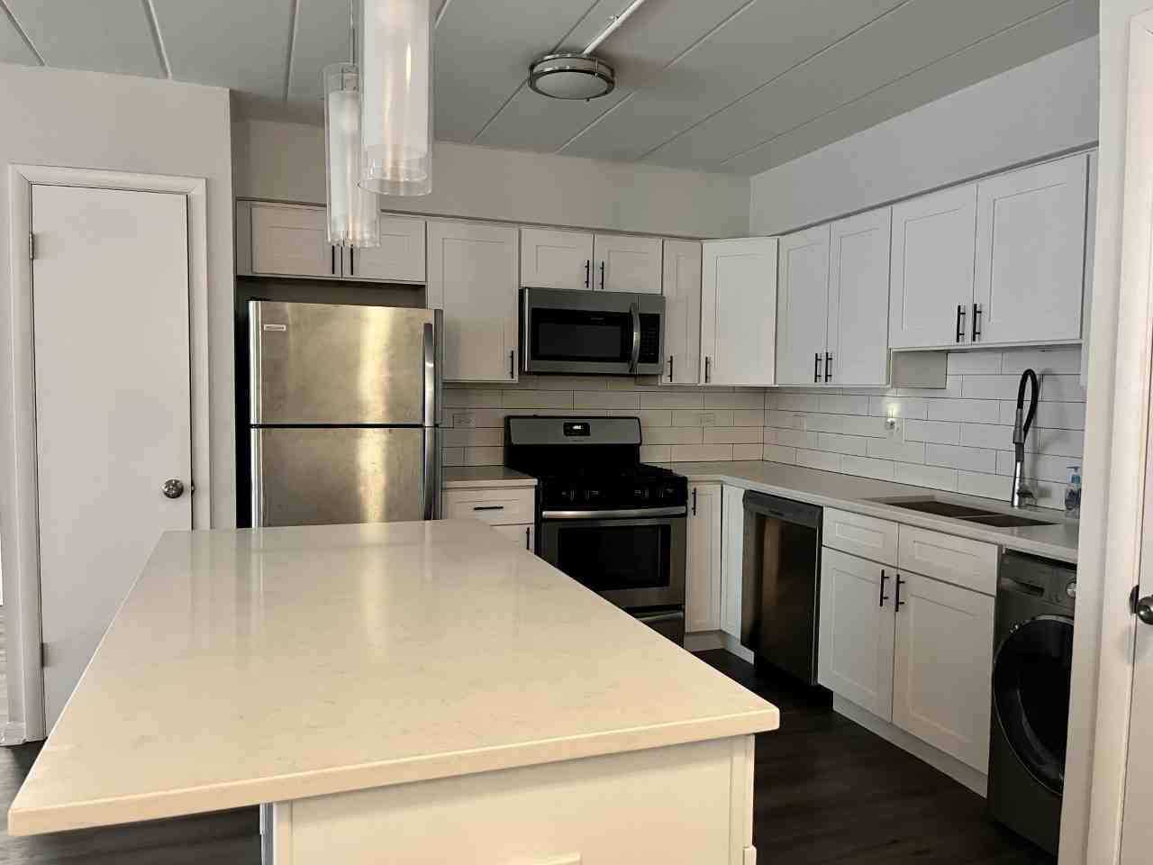 30 S Spring Ave #104 - Photo 2 of 8