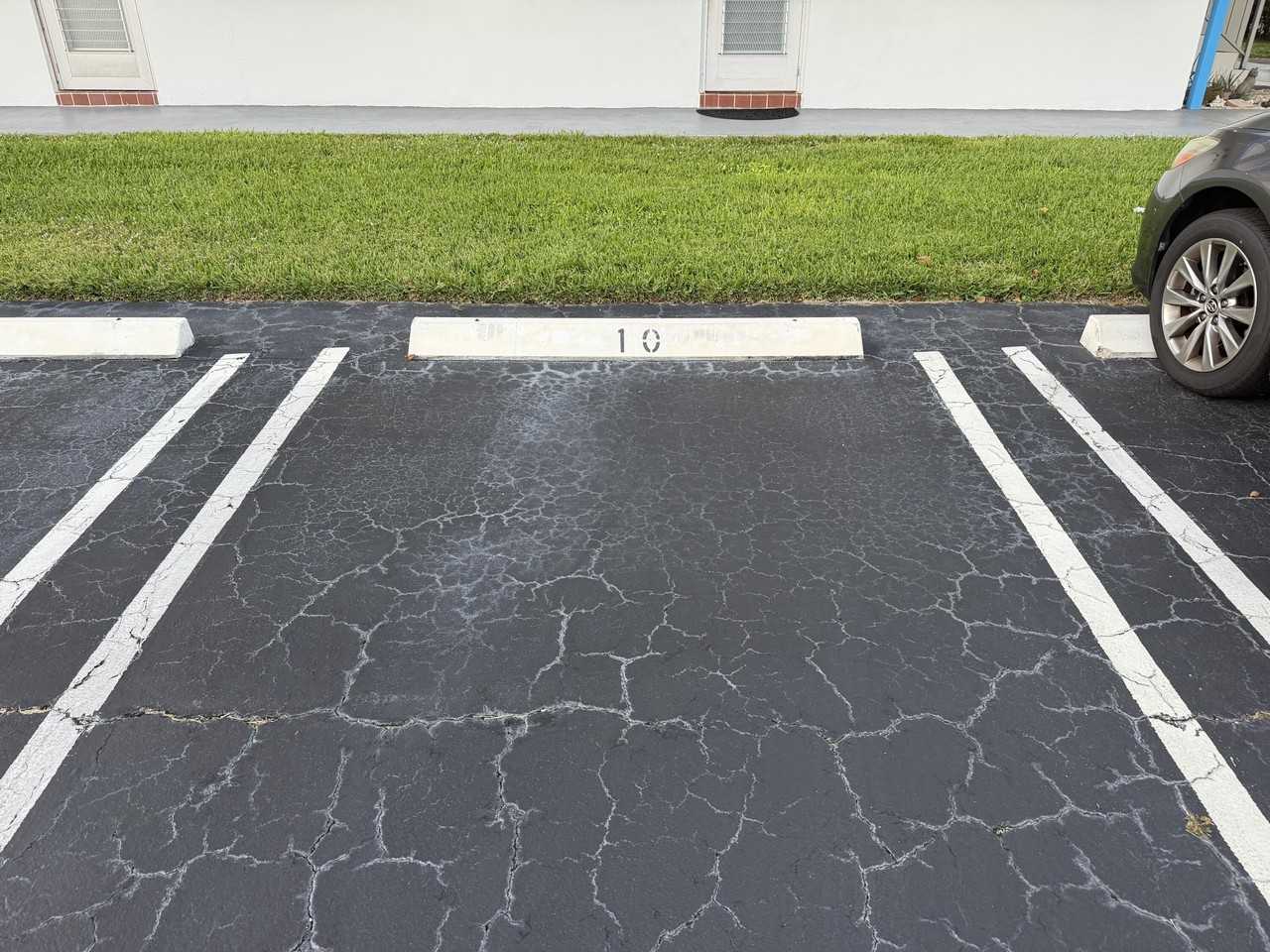 1113 Lake Ter #205 - Photo 3 of 31