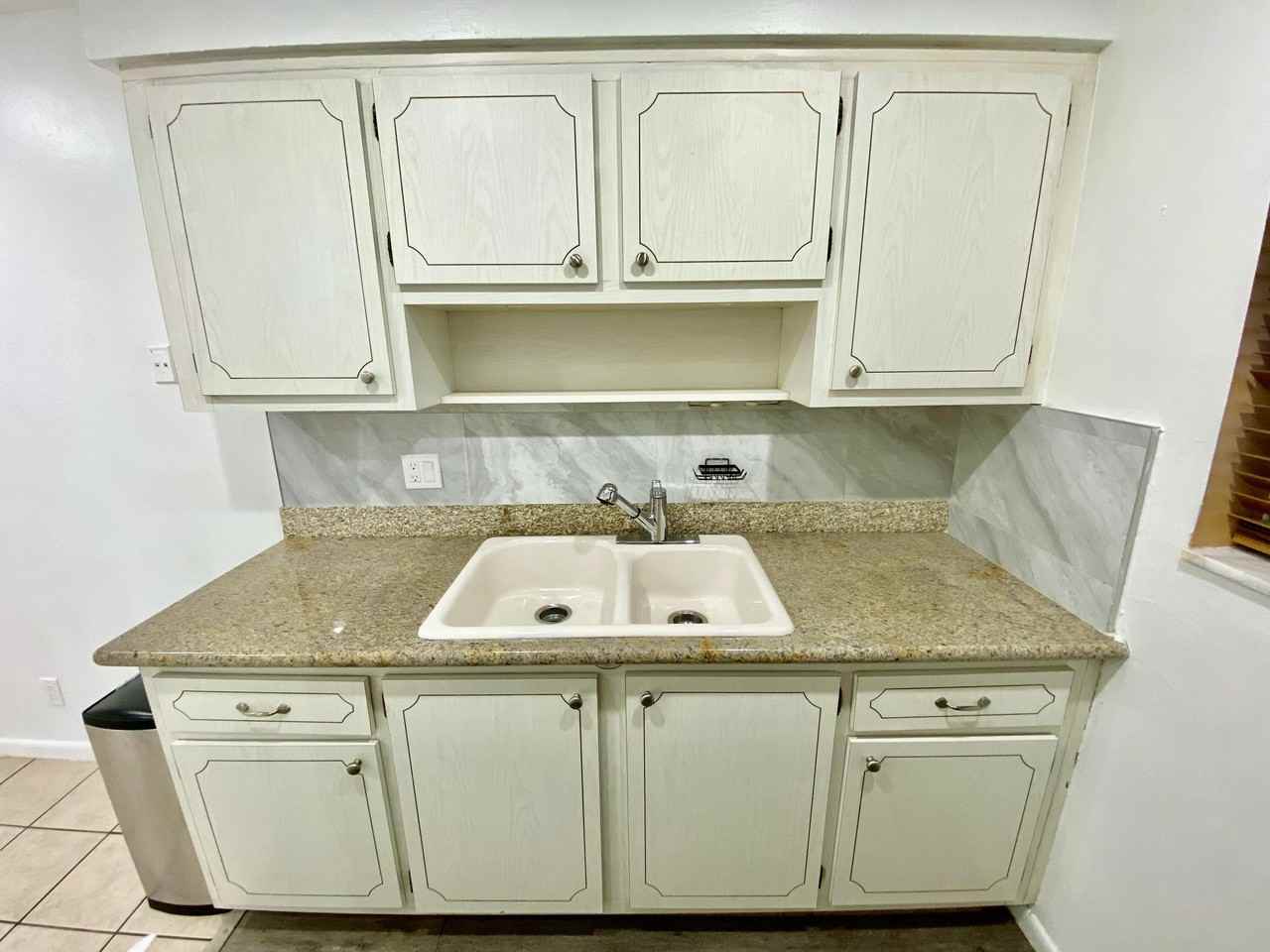 1607 Holly St #1 - Photo 7 of 10