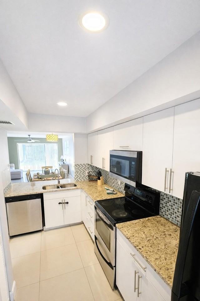 11596 Nw 45th St #4 - Photo 2 of 19