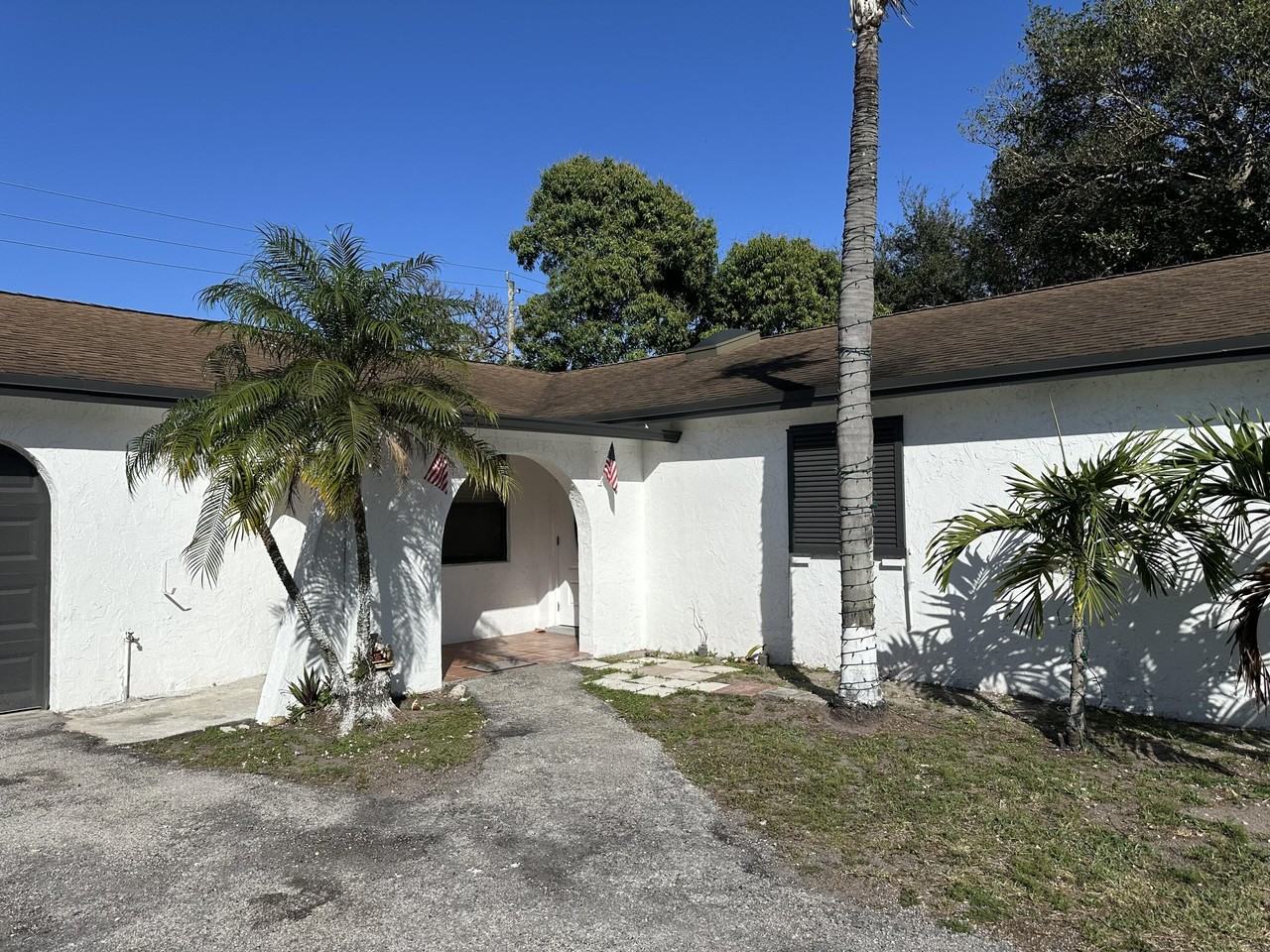 4443 Vicliff Rd - Photo 2 of 10