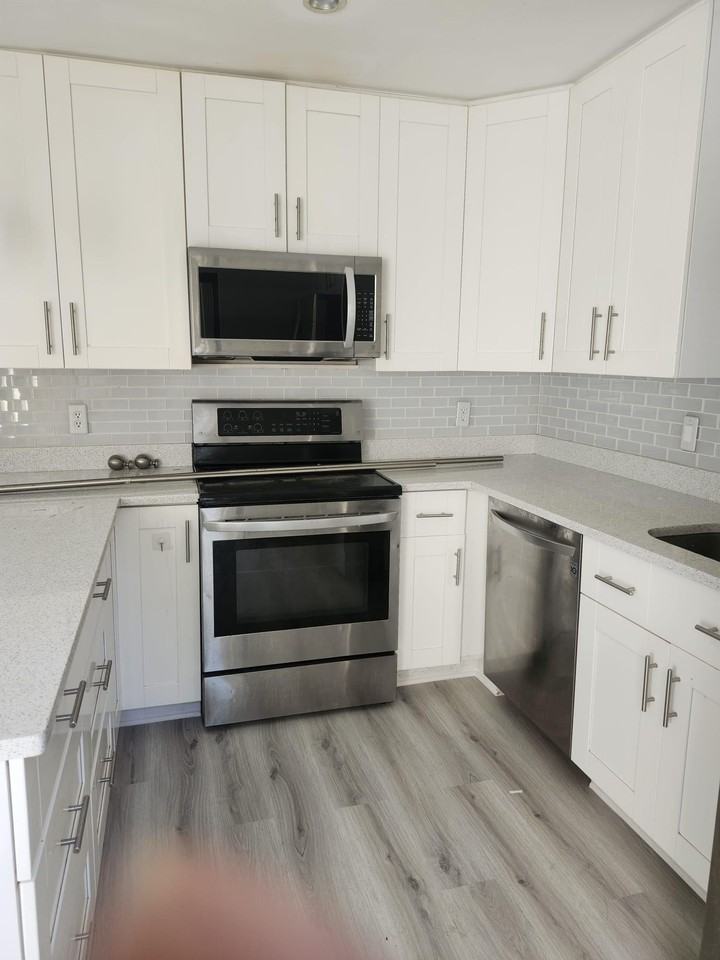 7519 Courtyard Run E - Photo 2 of 29