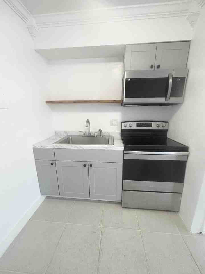 531 S C St #1 - Photo 3 of 20