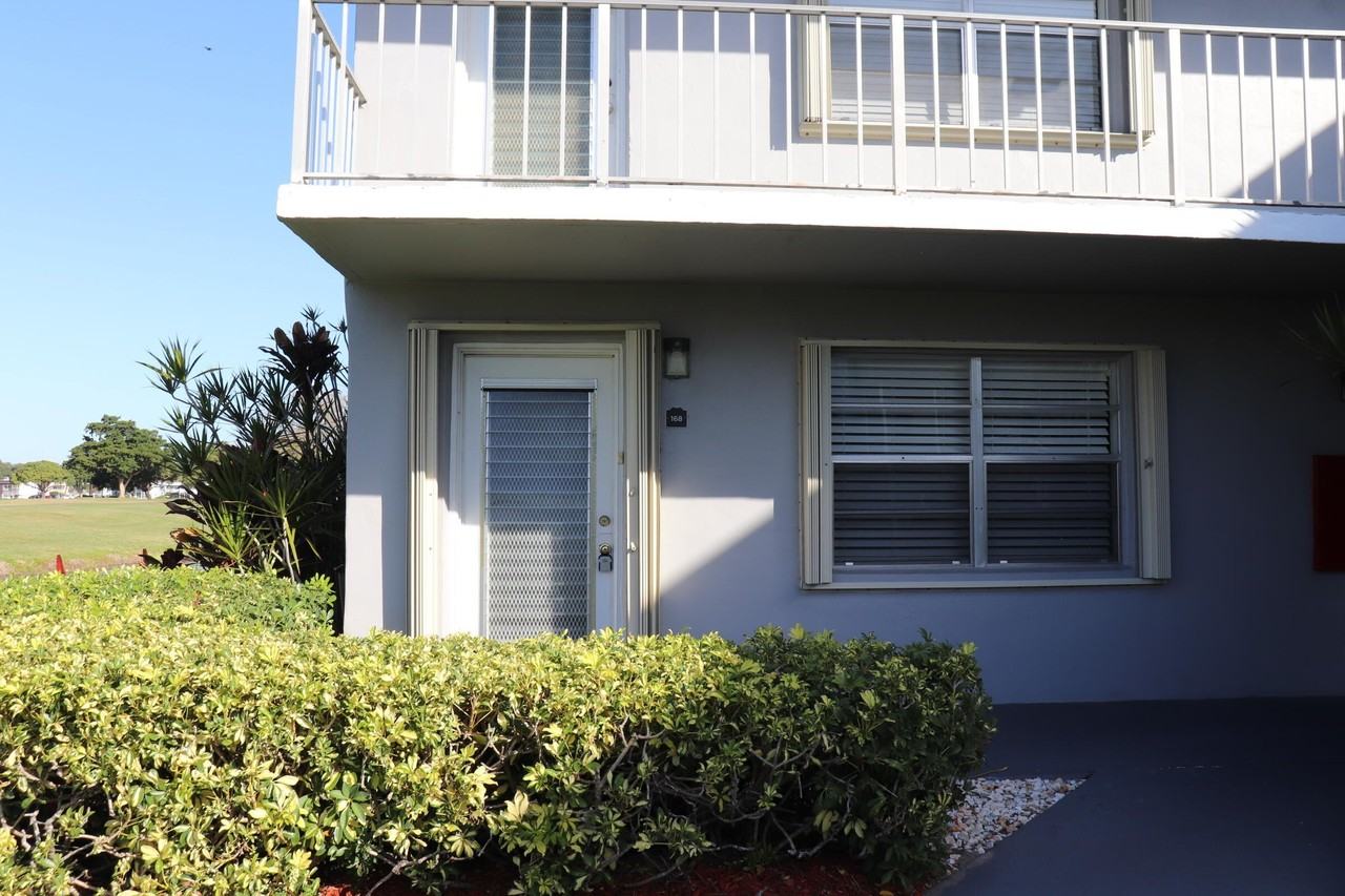 168 Burgundy D #D - Photo 3 of 20