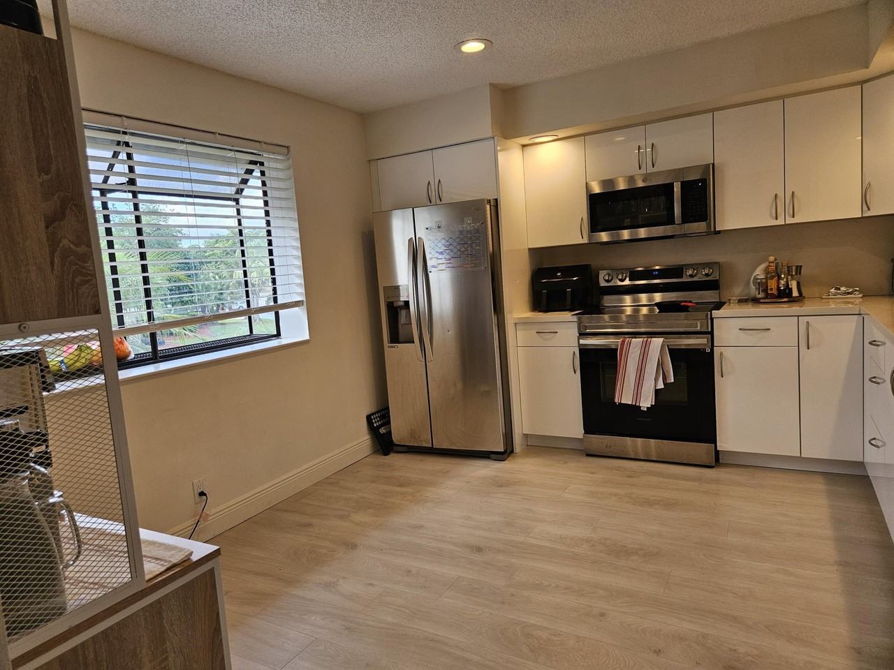 7976 La Mirada Dr - Photo 3 of 20