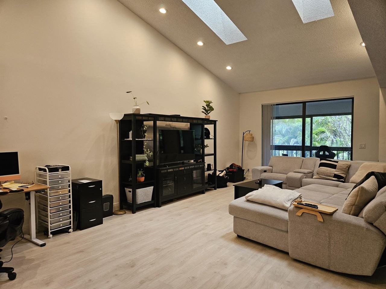 7976 La Mirada Dr - Photo 5 of 20