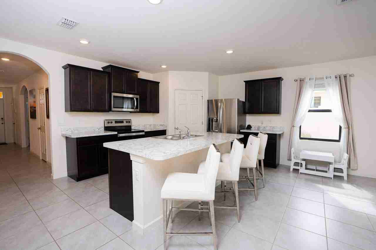 5322 Delight Dr - Photo 3 of 20