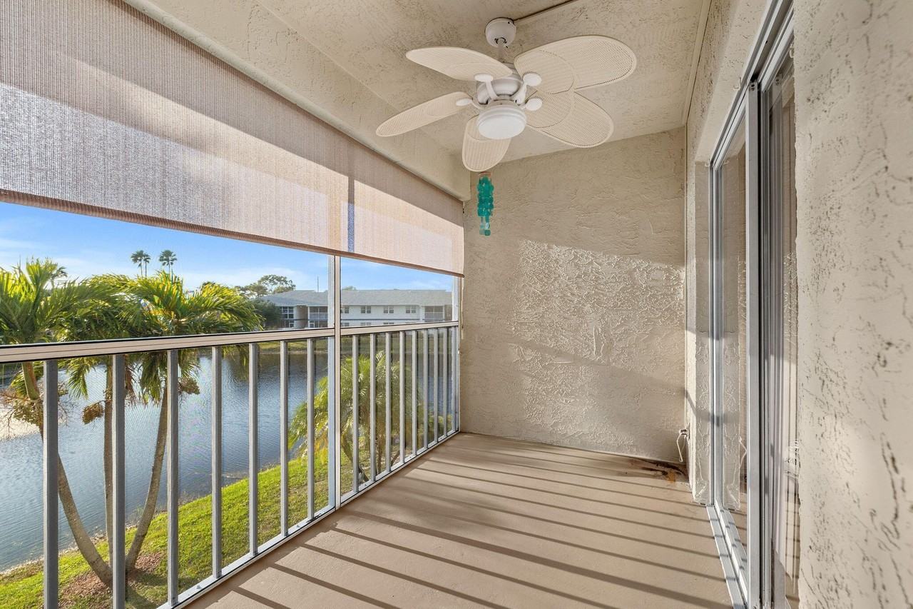 1563 SE Royal Green B203 Circle #B203 - Photo 3 of 26