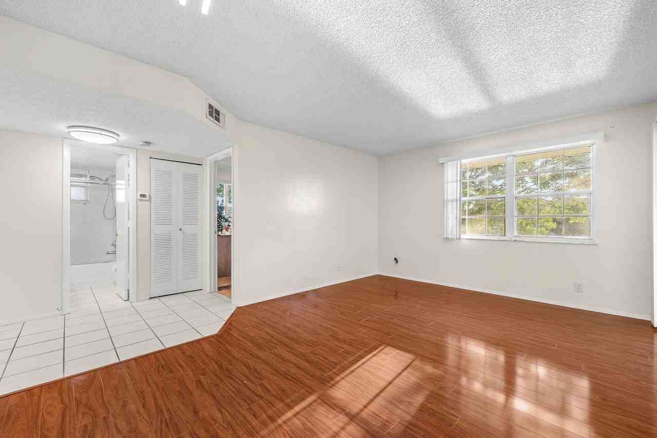 1563 SE Royal Green B203 Circle #B203 - Photo 7 of 26