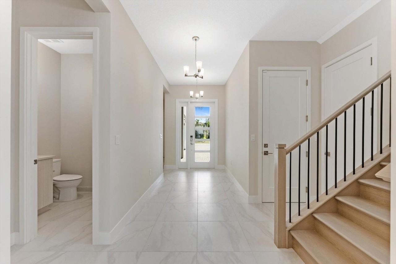 9377 Tangerine Coast Dr - Photo 6 of 50