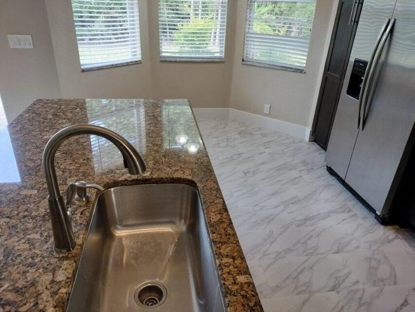 5671 Sunberry Cir - Photo 6 of 47