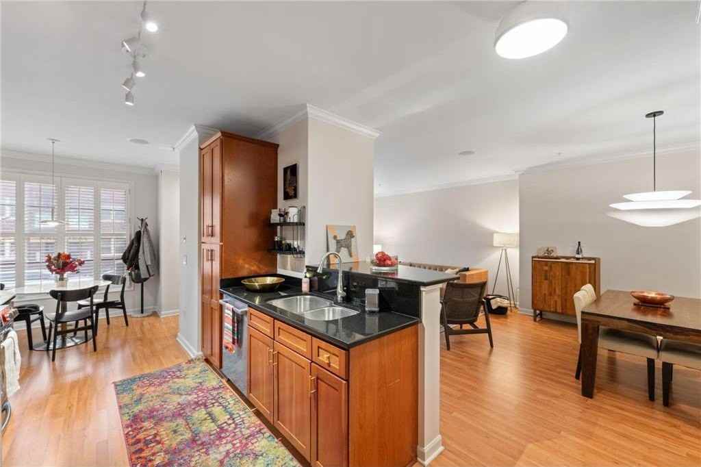 1008 Portland Ave - Photo 7 of 50