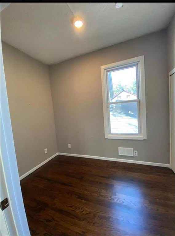 505 Beaumont St - Photo 4 of 7